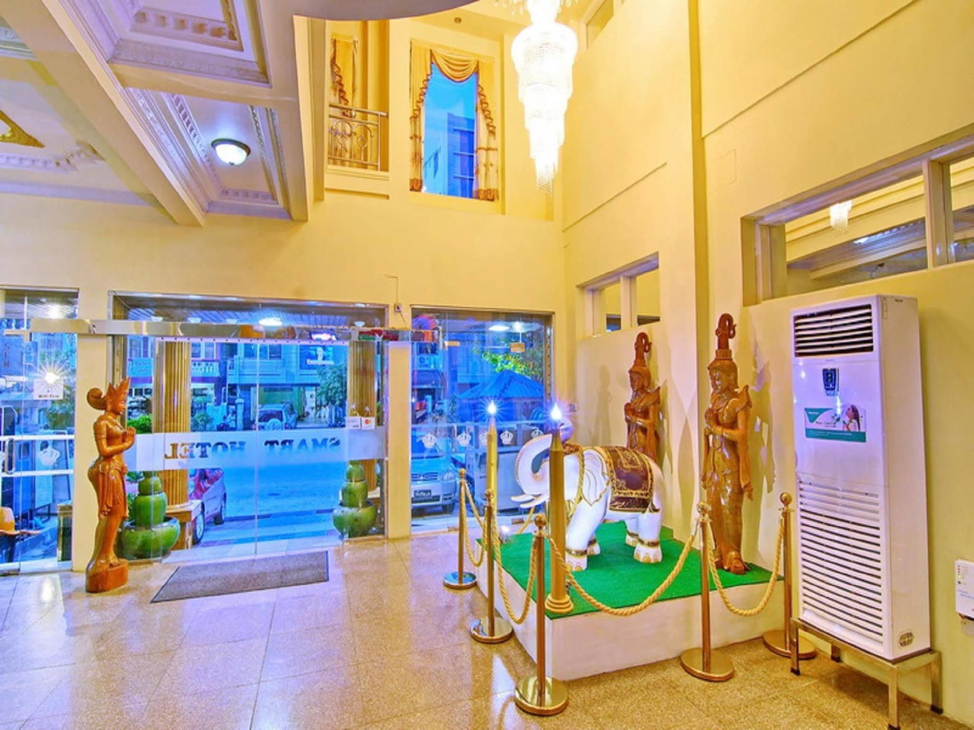 Smart Hotel Mandalay Exterior photo